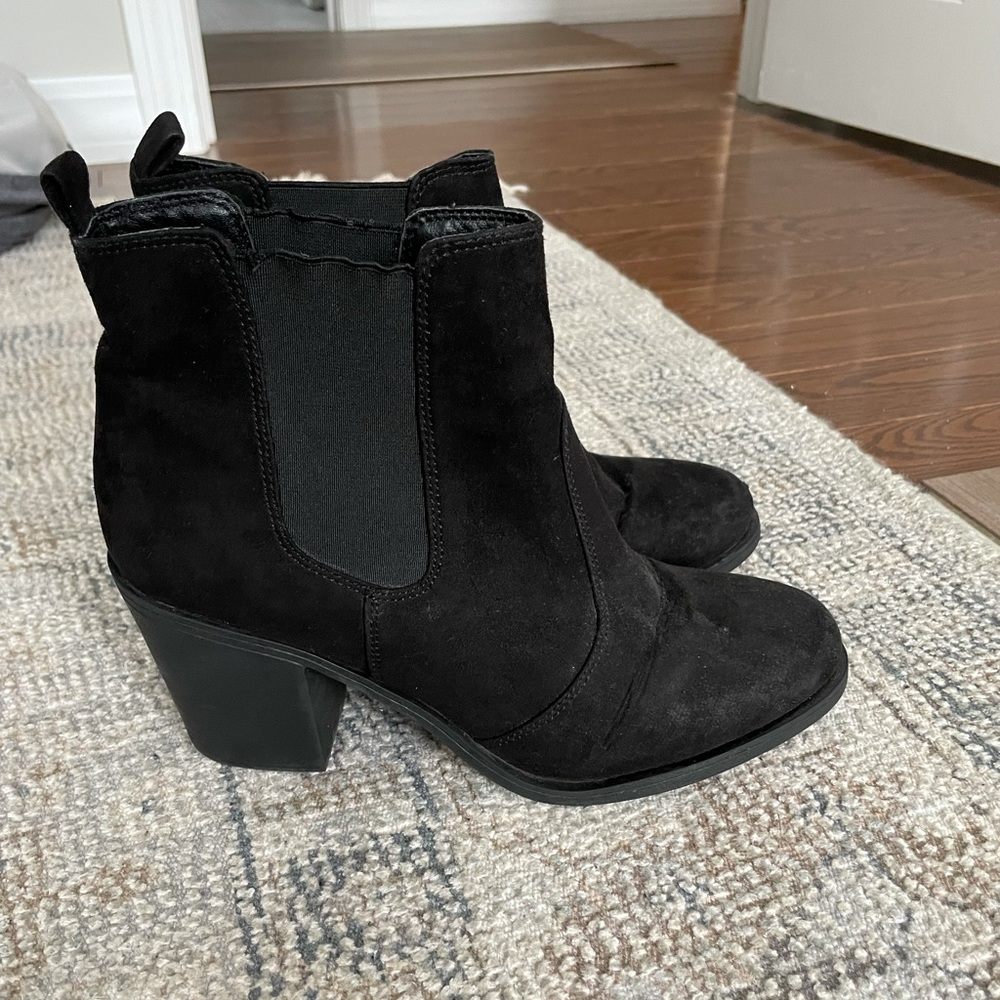 H&M black booties